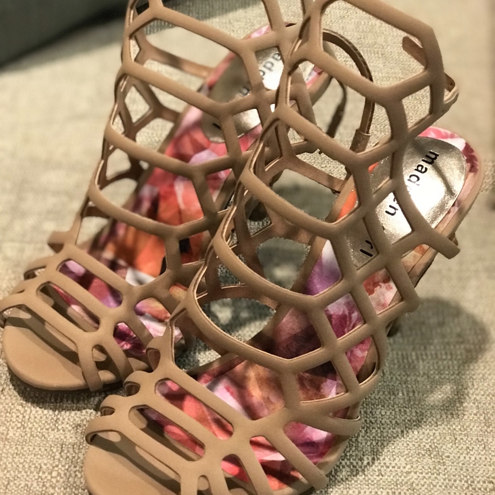 shoes - Picture 2 of 2